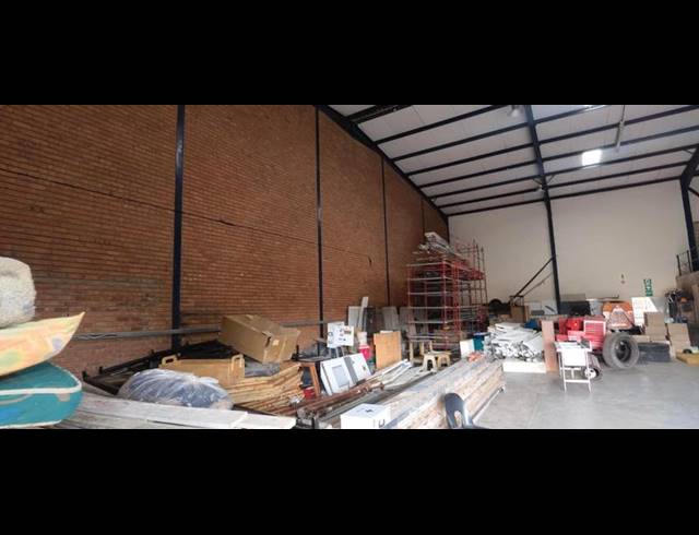 INDUSTRIAL PROPERTY TO RENT IN SILVERTONDALE